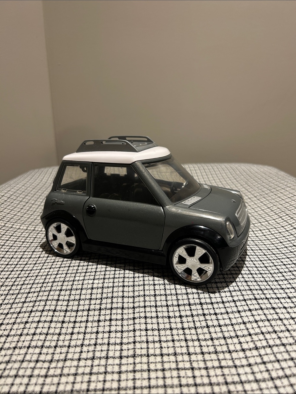 Vintage Bratz MGA Mini Cooper Car Gray Y2K Doll Vehicle 2003